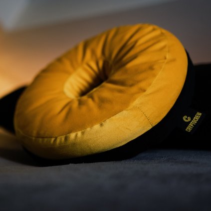 piercingový polštářek CryptoCrew product