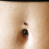 Titanový piercing do pupíku Blackie s černým zirkonem.