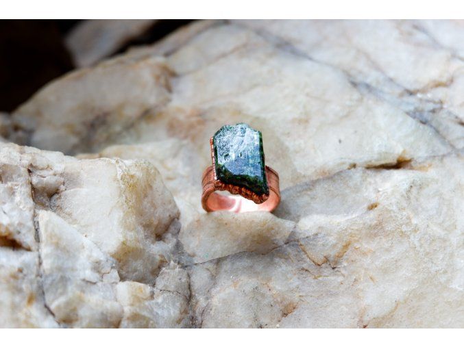 Prsten s chromdiopsidem vel. 54