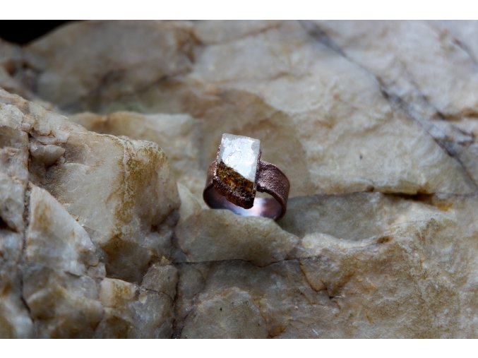 Prsten s kalcitem vel. 53