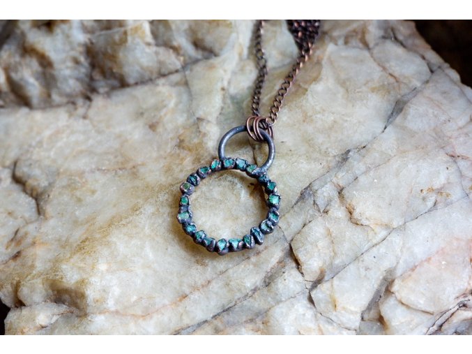 Přívěsek se smaragdy