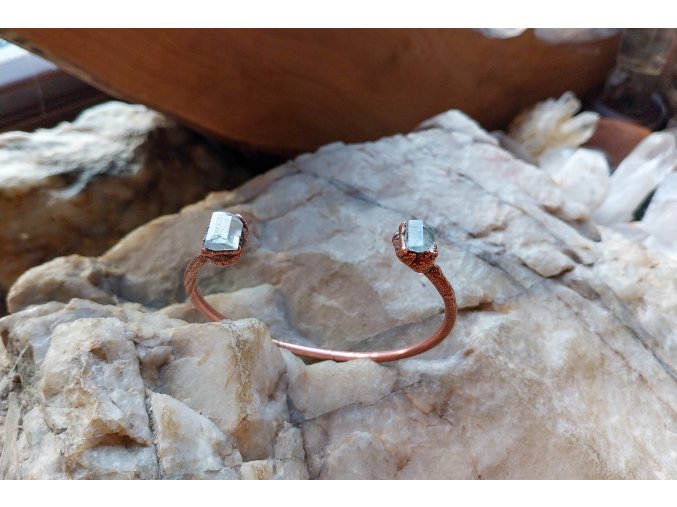 Náramek s akvamaríny vel. 16-17cm