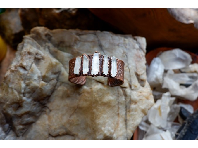 Náramek s lemurkými křišťály vel. 17-18cm