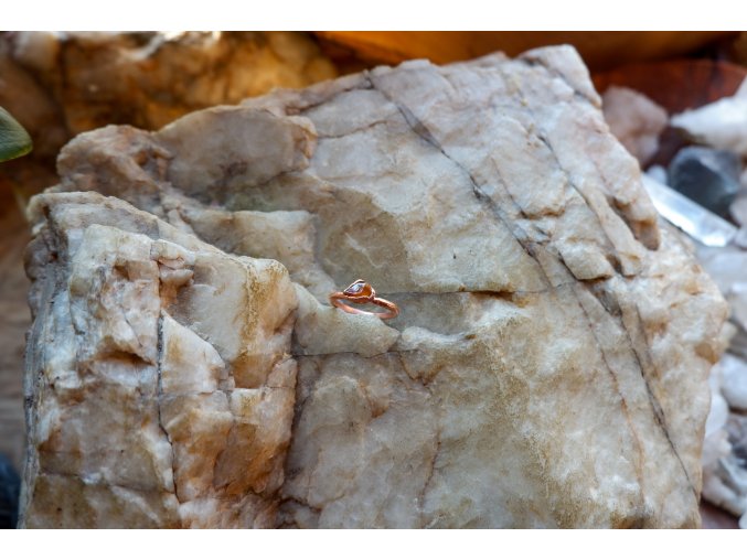 Prsten s karneolem vel. 50