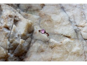 Prsten s růžovým turmalínem vel. 49