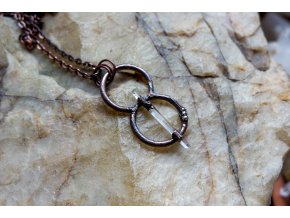 Přívěsek s dioptasem, křišťálem a pyrity