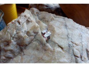 Prsten s topazem vel. 60