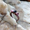 Prsten se zeleným a růžovými turmalínemy vel. 54
