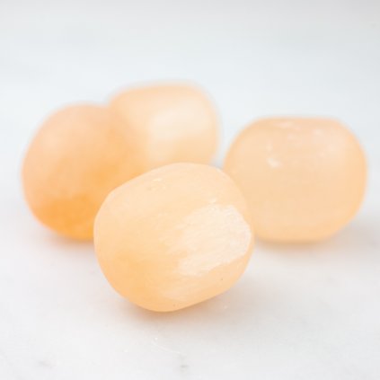 06 06 22 NOVINKY SELENIT ORANZOVY TROMLOVANY 3