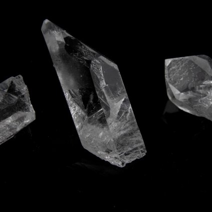 KRISTAL PRIRODNI KRYSTAL M 2