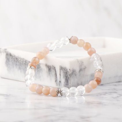 křišťál měsíční kámen náramek na ruku korálkový crystalmineral.cz internetový obchod s krystaly a minerály 9766