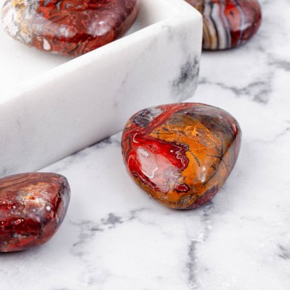 jaspis červený achát tromlovaný krystaly minerály feng shui crystal mineral eshop crystalmineral.cz 0154