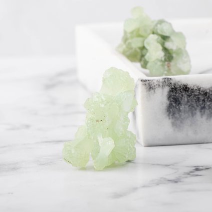 98 28 prehnit prirodni krystal crystalmineral.cz internetovy obchod s krystaly a mineraly 9663