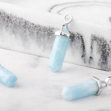 172 28 akvamarín přívěsek na krk stříbrný crystalmineral.cz internetový obchod s krystaly a minerály 0932
