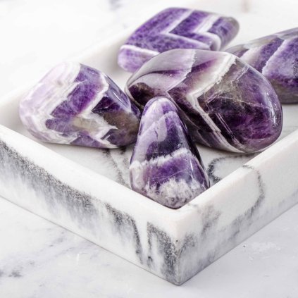 116 28 ametyst chevron m tromlovany krystal crystalmineral.cz internetovy obchod s krystaly a mineraly 0099