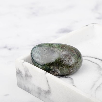 125 28 mechový achát premium tromlovaný krystal crystalmineral.cz internetový obchod s krystaly a minerály 0230