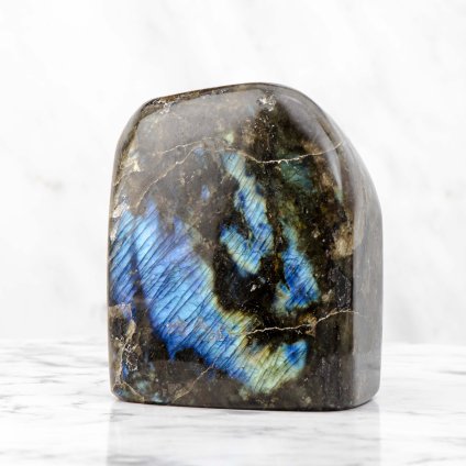 135 28 labradorit solitér krystal crystalmineral.cz internetový obchod s krystaly a minerály 0142