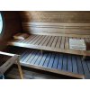 Oválná finská venkovní sauna o rozměrech 410 x 300 cm v nitřní sezení lavice