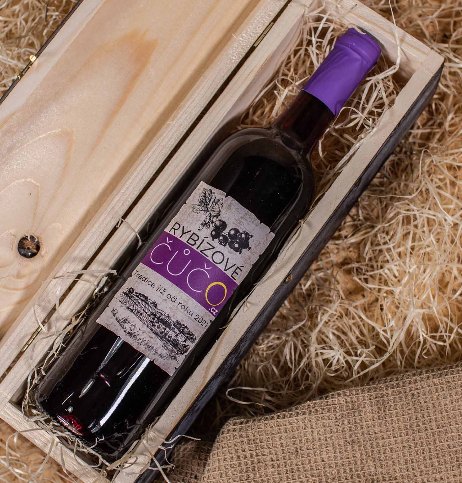 S čím párovat červená ovocná vína? Objevte kouzlo borůvkového, rybízového a višňového vína