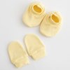 Kojenecký bavlněný set-capáčky a rukavičky New Baby Casually dressed žlutá 0-6m 0-6 m