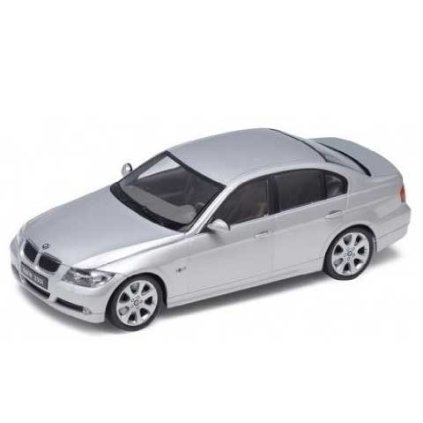 1:34 BMW 330i (farba Strieborná)