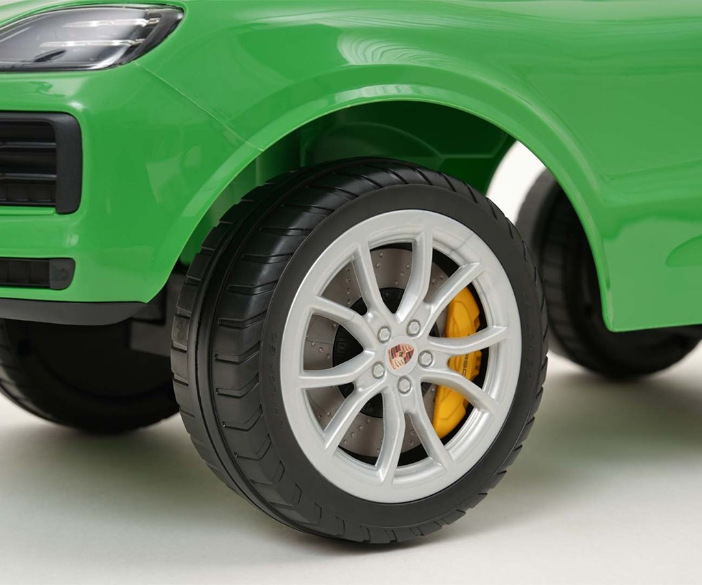 Detské odrážadlo Milly Mally Porsche Cayenne S green