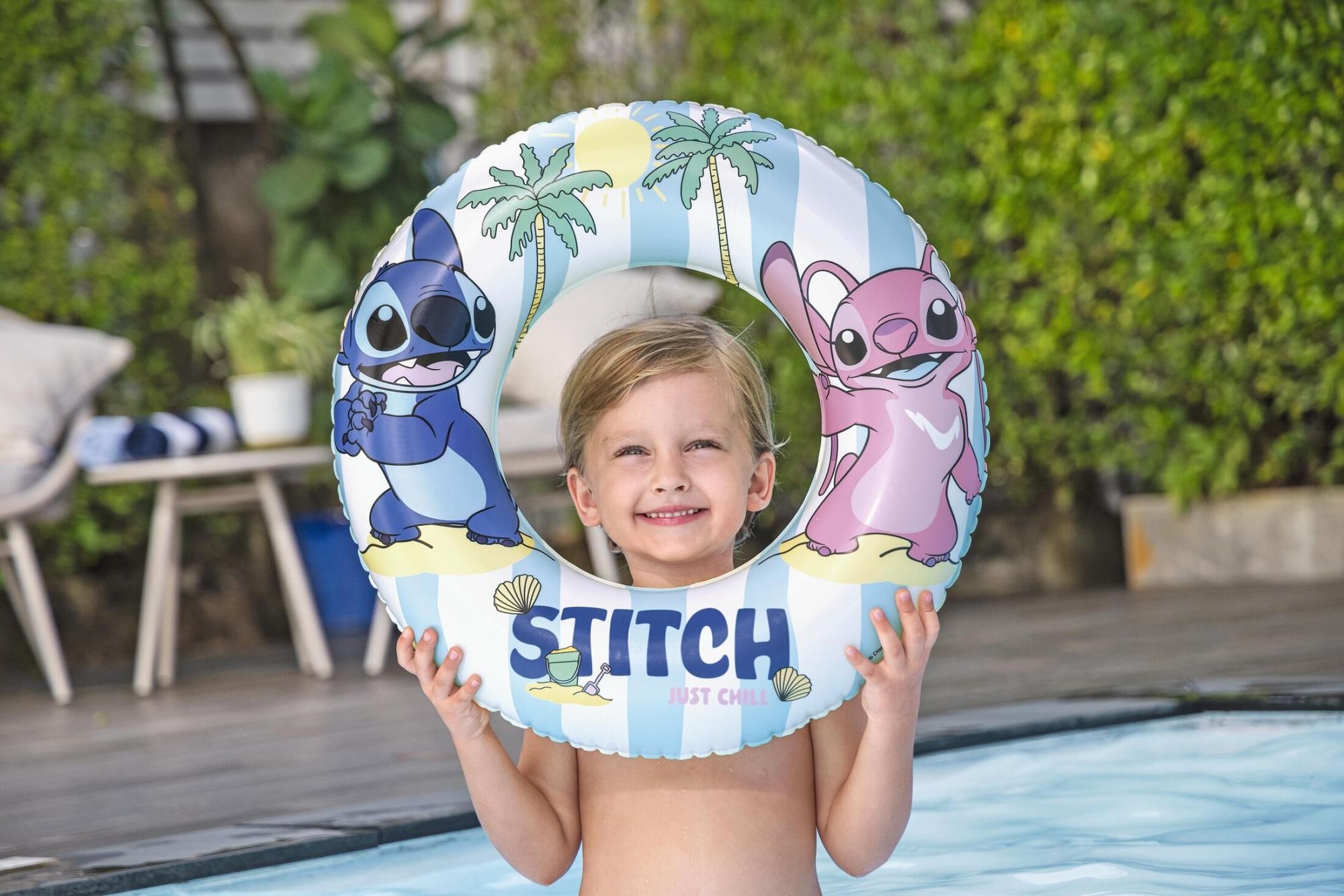 MaDe Nafukovacie koleso Stitch
