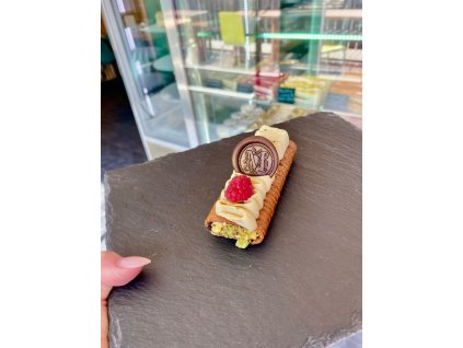 450 vaflova trubicka s pistaciovym kremem