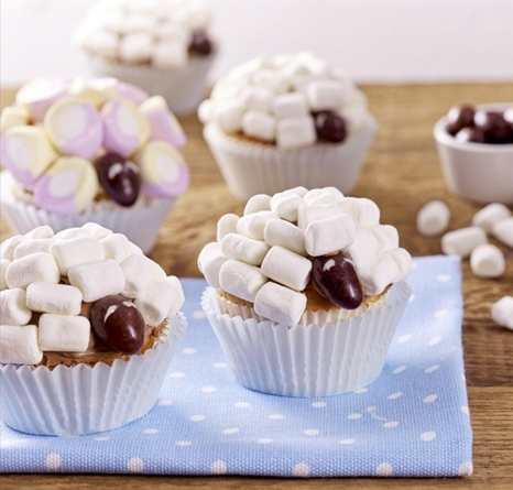 Cupcake s posýpkou marshmallow