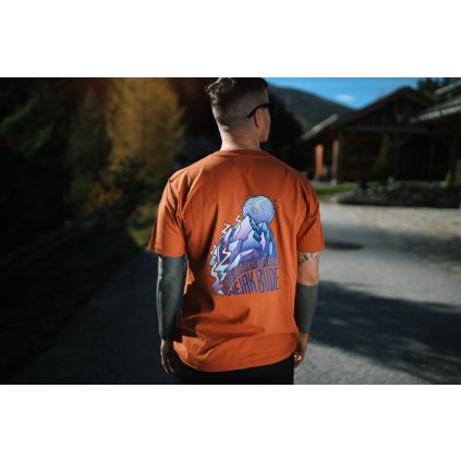 4915EBAD 528C 4D26 87D0 69A601CF73AE