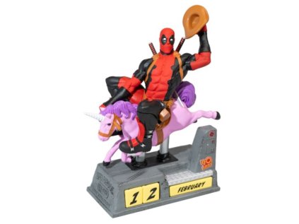 KALENDÁŘ 3D VĚČNÝ|MARVEL|DEADPOOL  HORSE RIDING|17 x 21 x 10 cm