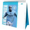 KALENDÁŘ 2026 STOLNÍ|FOTBAL  FC MANCHESTER CITY (16 x 17,5 cm)