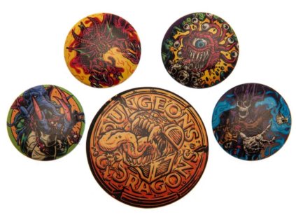 PLACKY|ODZNAKY|SET 5 KUSŮ  DUNGEONS & DRAGONS (25 mm, 38 mm)