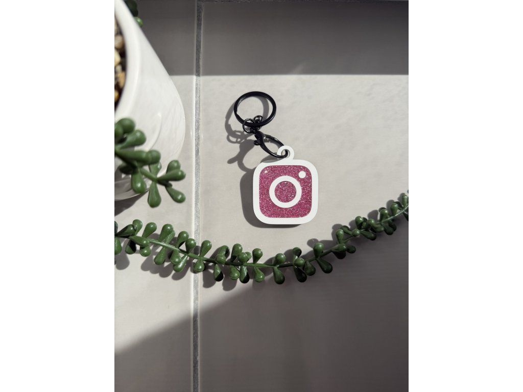 Instagram - Bílo-růžová