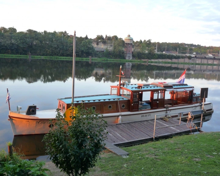 Loď Old Johnny (renovace lodi)