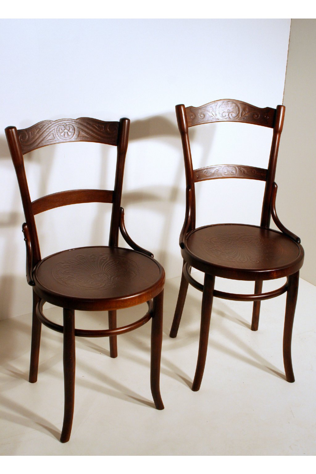 Židle Thonet starožitná židle