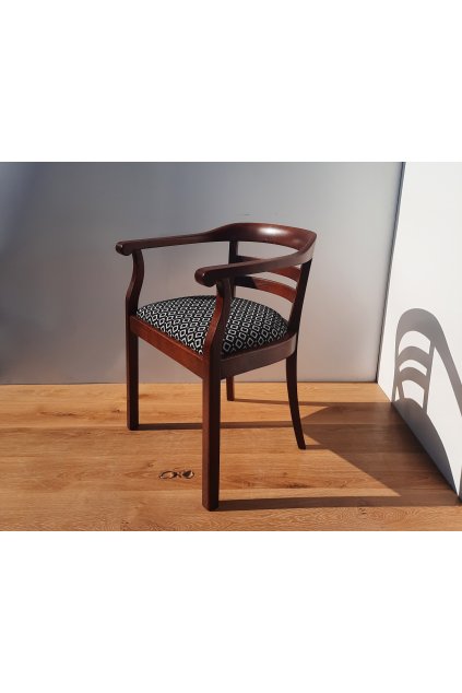 Starožitné čalouněné křeslo