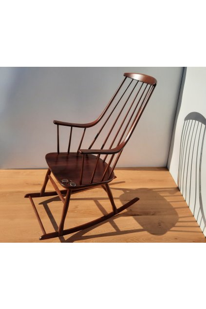 finské houpací křeslo