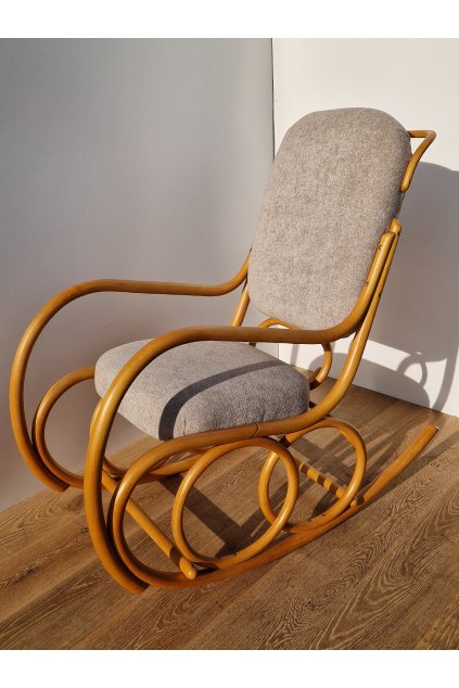 Renované ķřesla Ton