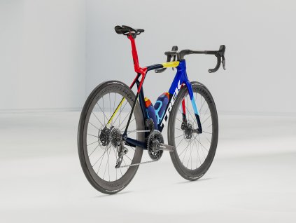 TREK Madone SLR 7 AXS Gen 8 (Size XS)
