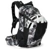 Cyklistický batoh USWE Shred 16 - Camo/black