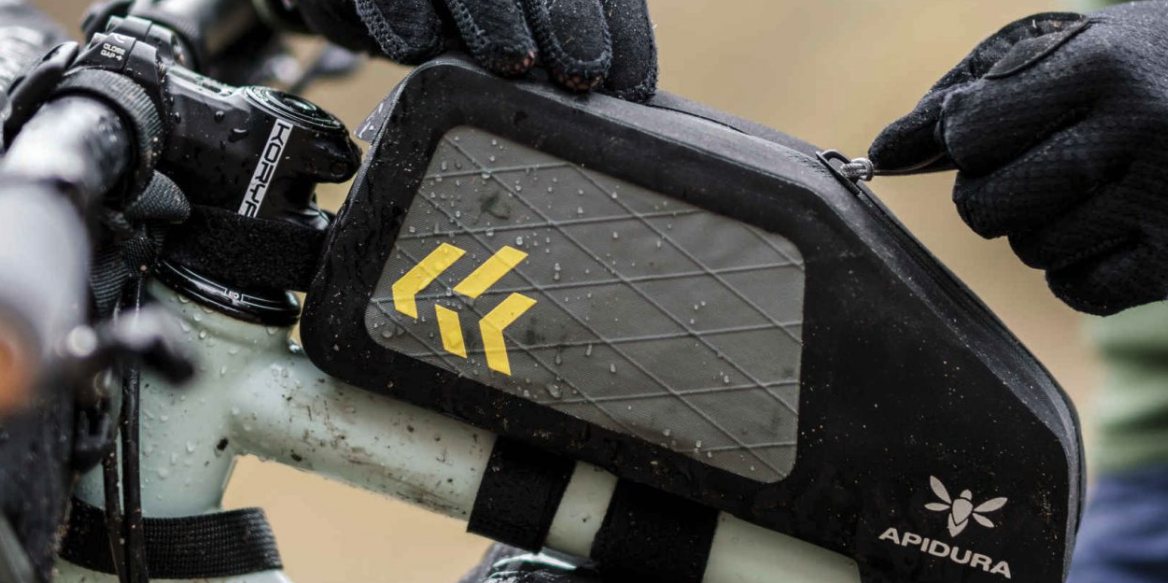 Apidura_brasna_na_ram_backcountry_top_tube_pack