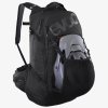 Batoh s chráničem páteře EVOC Trail Pro Blackline 26