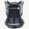 Batoh s chráničem páteře EVOC Trail Pro 16, Stone/Carbon Grey