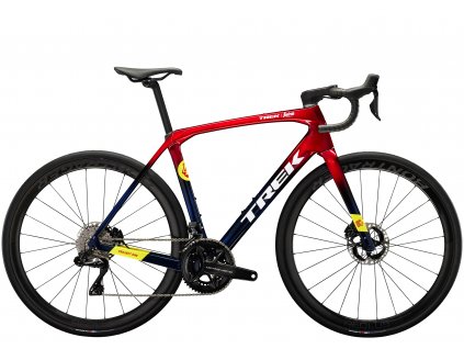 TREK DOMANE SLR 9 GEN 4 METALLIC RED SMOKE TO BLUE SMOKE FADE, vel. 50