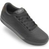 GIRO Latch Black/Dark Shadow 43
