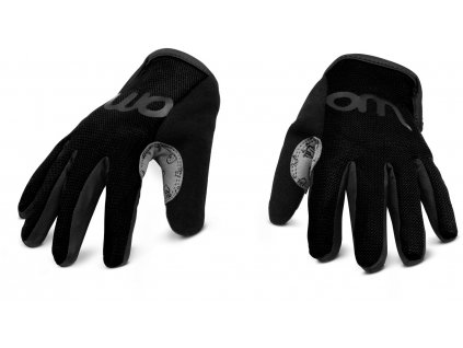 woom gloves front black 2100x1400 d44f19ca 782e 4b8b b5d0 ce50e1526222
