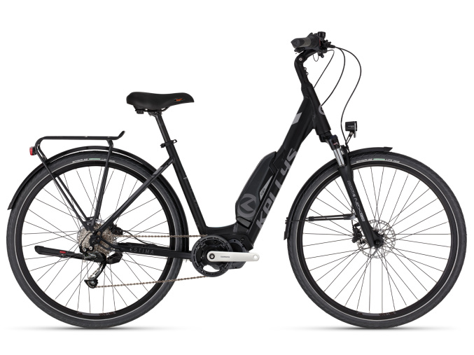 Estima 10 black