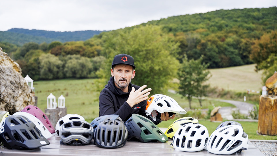Ako si vybrať prilbu na bicykel | Cestná, MTB aj enduro