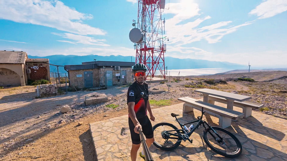 Dovolenka na Pagu? Cesťák nechaj doma, MTB je jasná voľba